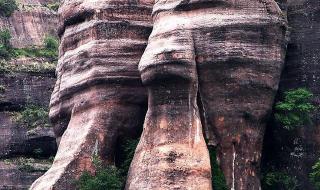 阴元石和阳元石照片